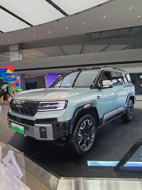 深圳144比亚迪方程豹硬派越野的爆款，英菲尼迪35周年与你共成长